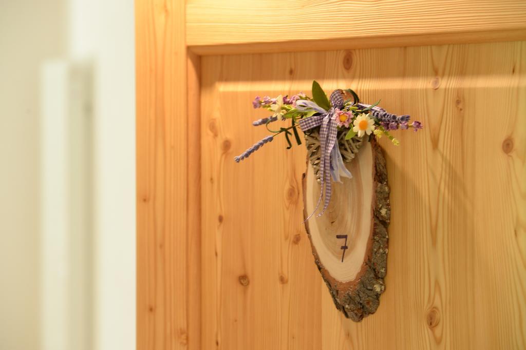 Aparthotel La Casa Al Noce Mezzana  Pokoj fotografie