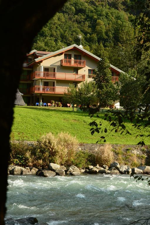 Aparthotel La Casa Al Noce Mezzana  Pokoj fotografie