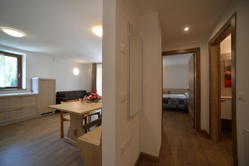 Aparthotel La Casa Al Noce Mezzana  Exteriér fotografie