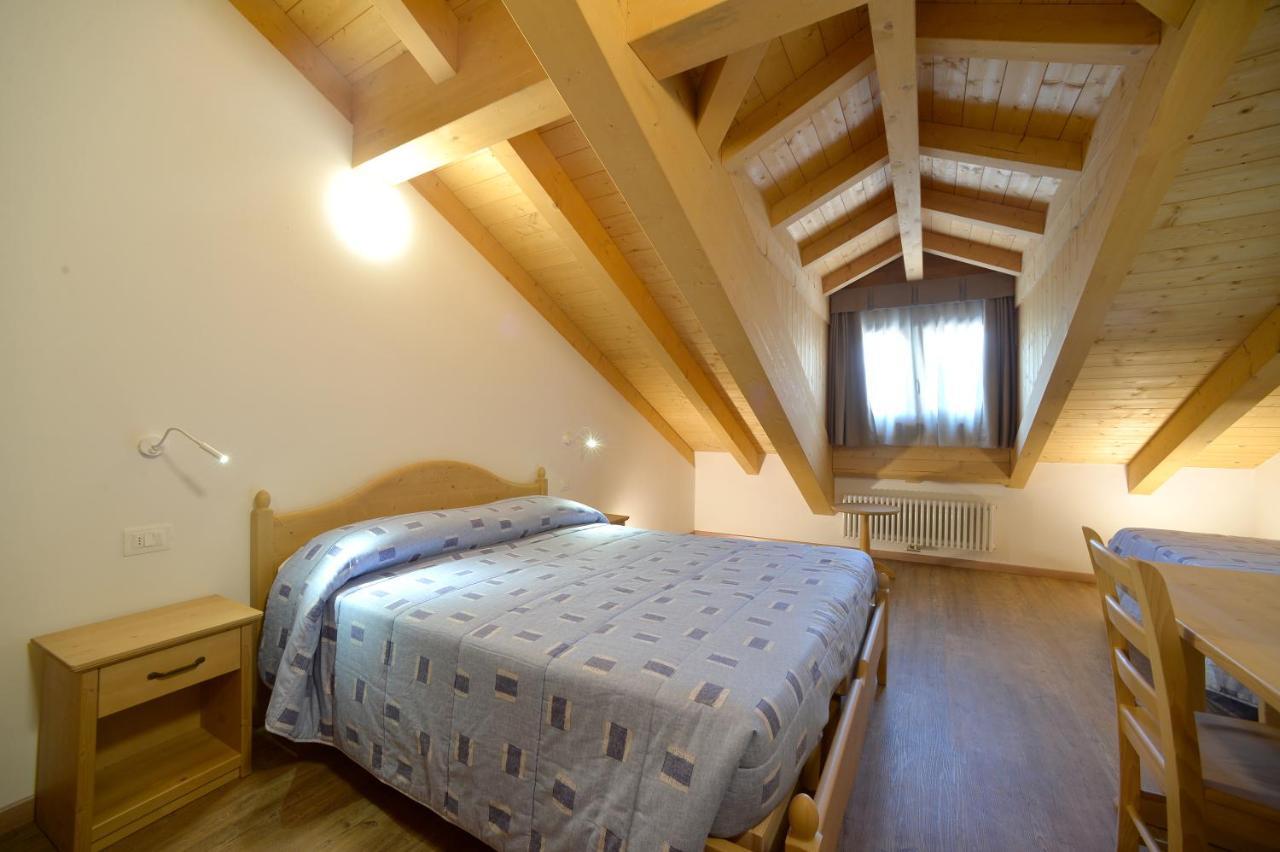 Aparthotel La Casa Al Noce Mezzana  Exteriér fotografie